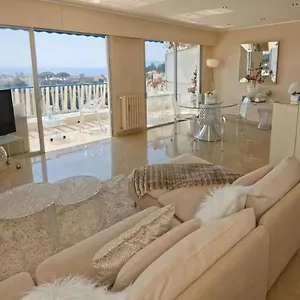 Apartment Vue, Cannes