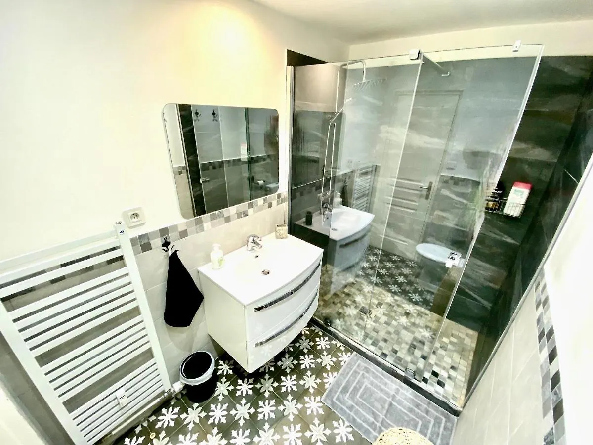 Rue Lacour By Scls Locations Apartment Cannes France